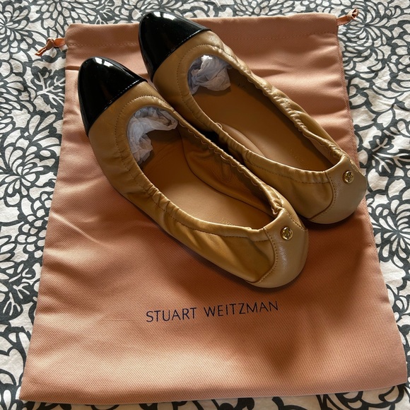 Stuart Weitzman Tan and Black Captoe Flats - Picture 2 of 5